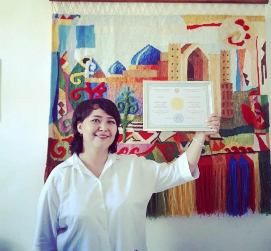 ҮЗДІК ҰСТАЗ: ЕҢ ӘДЕМІ КИІМ – ҰЛТТЫҚ КИІМ